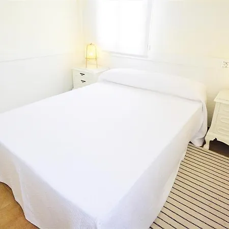 Galihost - Casa Con Jardin En Cambados